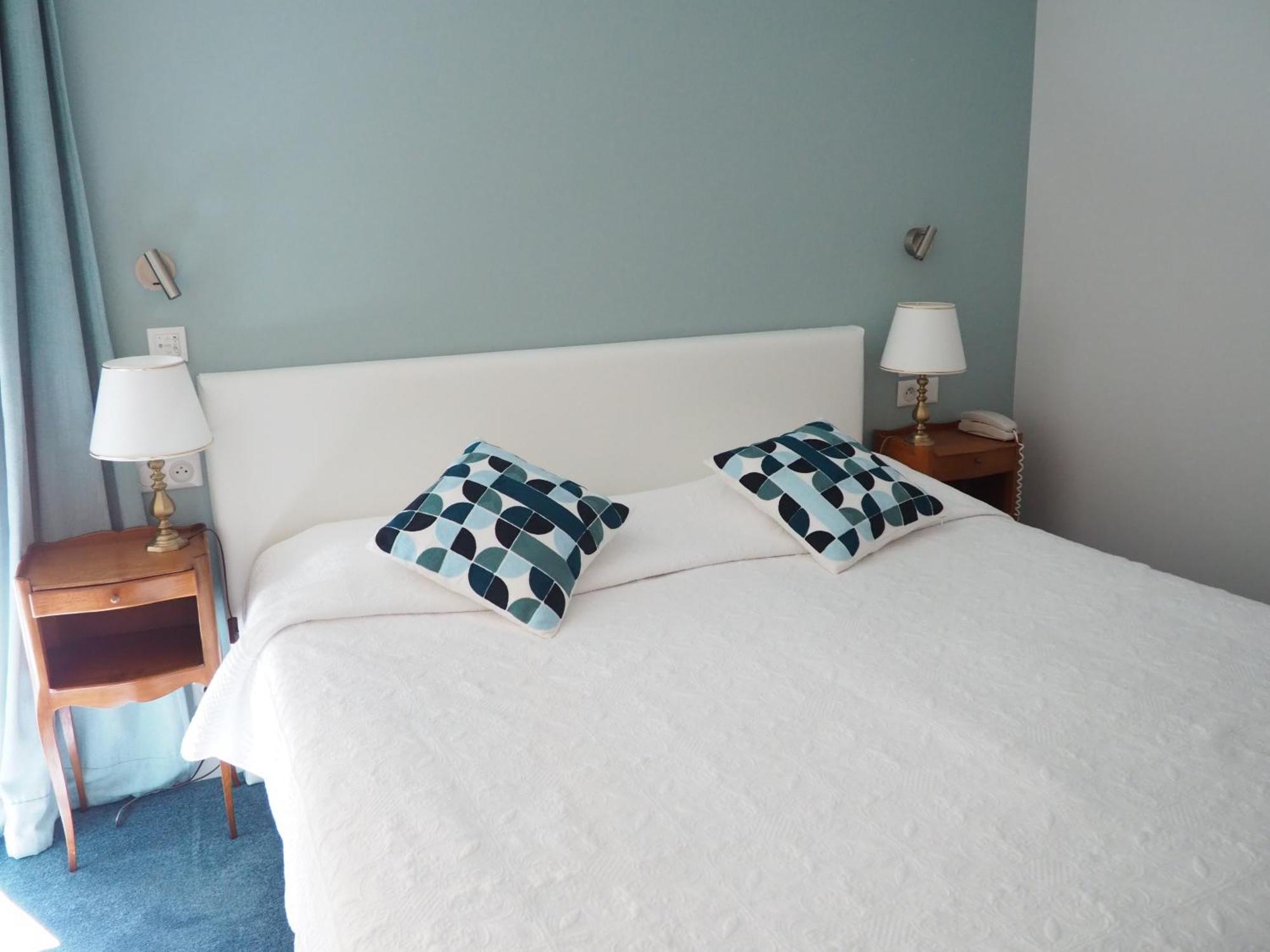 Logis Hotel Royal Saint-Mart Royat Buitenkant foto